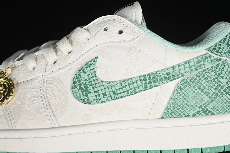 All Categories Air Jordan Jordan Series Basketball Shoes Air Jordan 1 Low Air Jordan 1 Low OG AJ1 Joe 1 Year of the Snake Limited Green Snake Low-top Retro Basketball Shoes HF3144-100